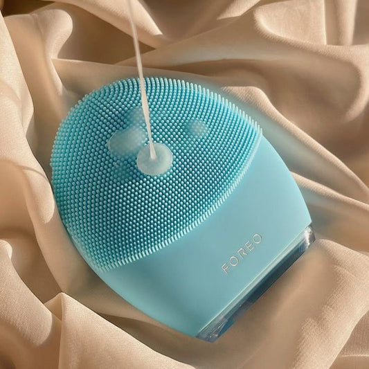 Sonic Facial Cleansing Brush