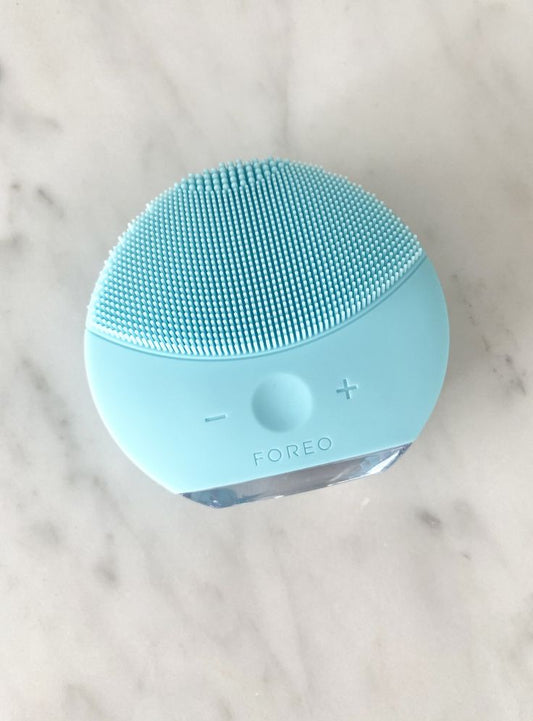 Sonic Facial Cleansing Brush